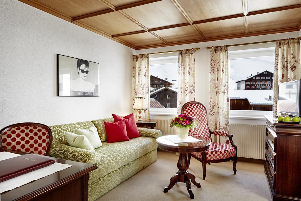 Hotel Hirlanda Zürs Esterno foto