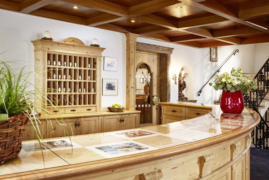 Hotel Hirlanda Zürs Esterno foto