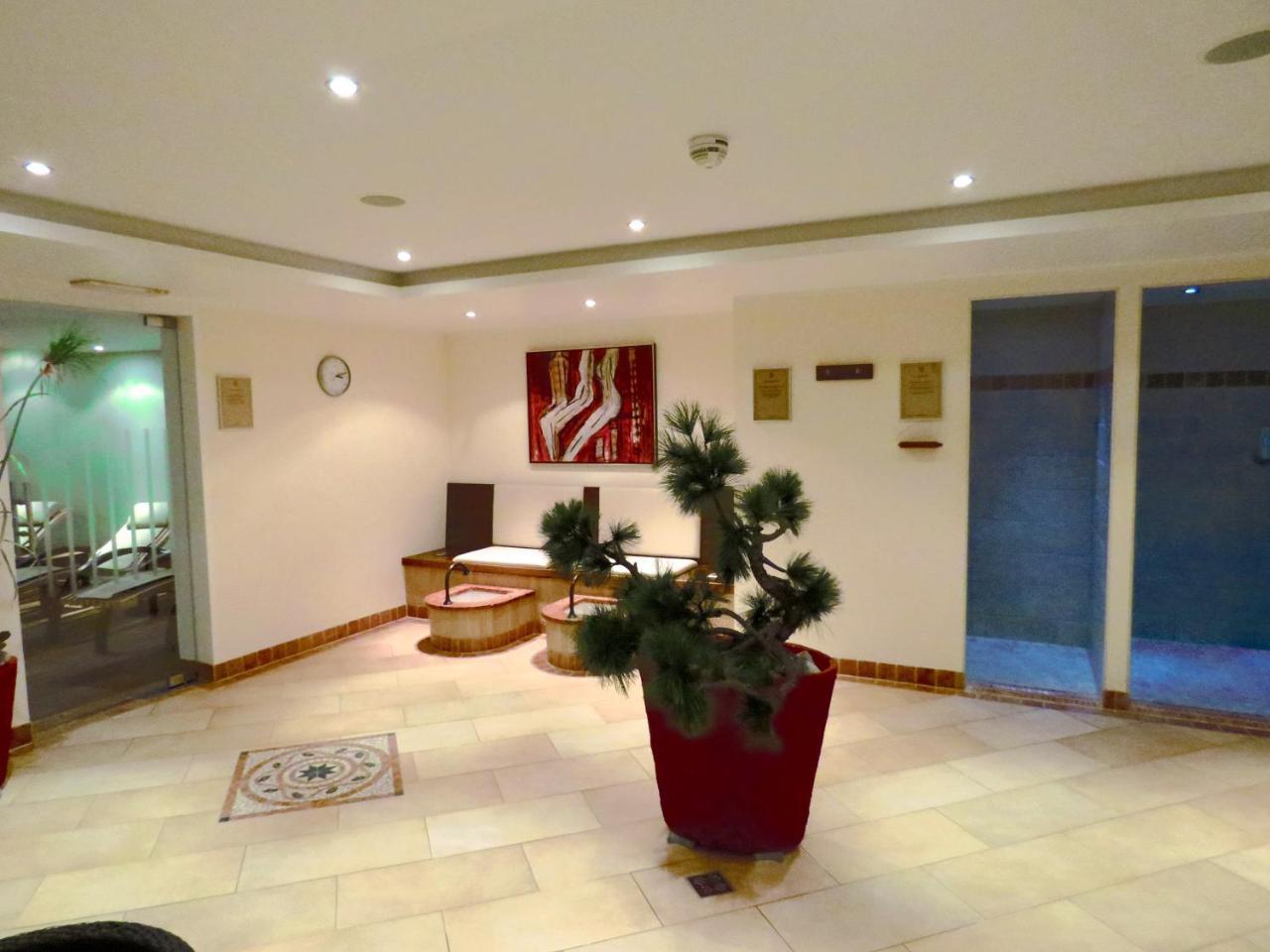 Hotel Hirlanda Zürs Esterno foto
